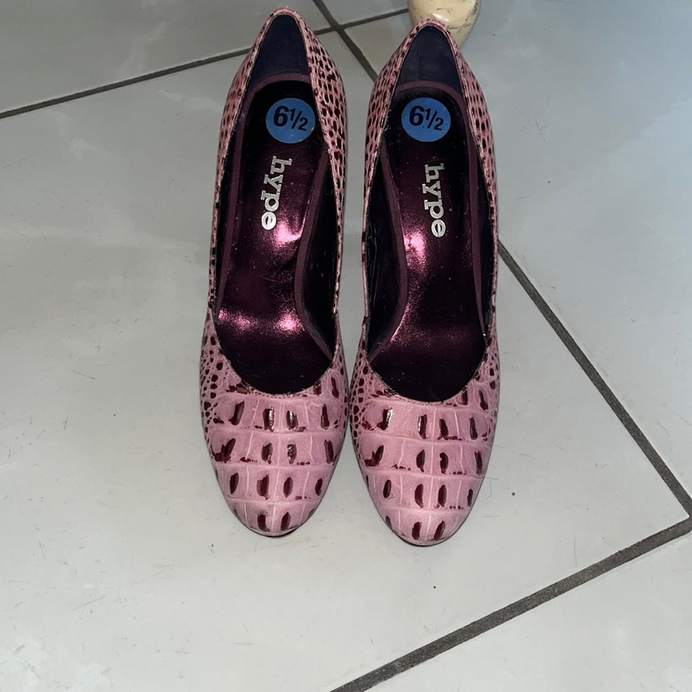 Hype heels